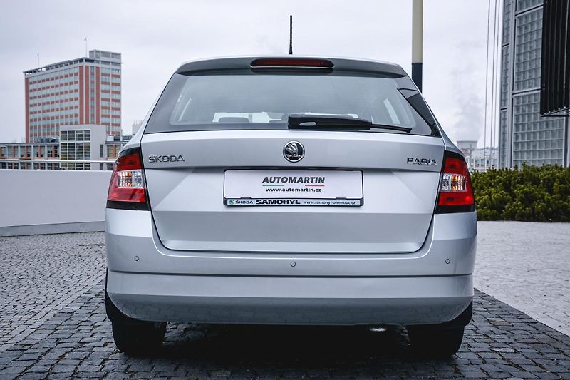 Škoda Fabia (2017) III 1.0 55kw Style Combi 1 MAJ - fotka 8 z 38