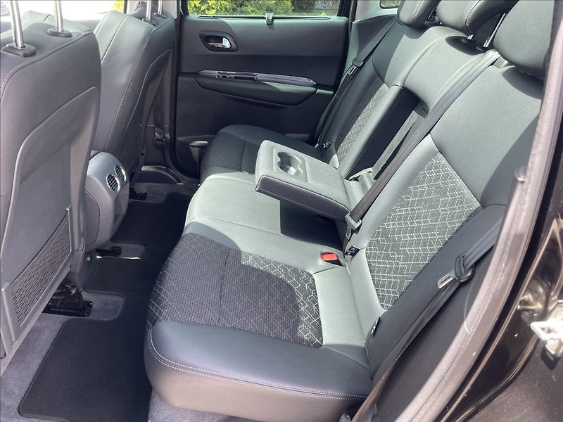 Peugeot 3008 1,6 THP 121kw ALLURE GPS PANOR - fotka 8 z 40