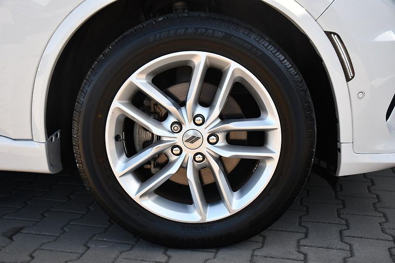 Dodge Durango 5,7L V8 RWD - fotka 53 z 58