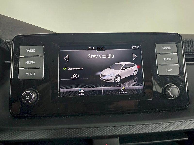 Škoda Scala (2023) 1,0 TSI 81 kW AMBITION - fotka 21 z 24