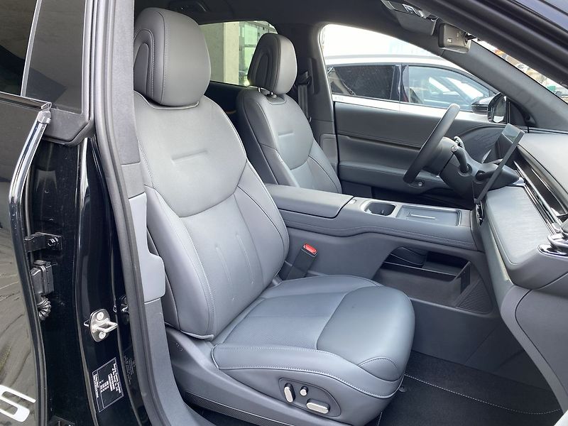 Xpeng G6 AWD Performance - fotka 21 z 37