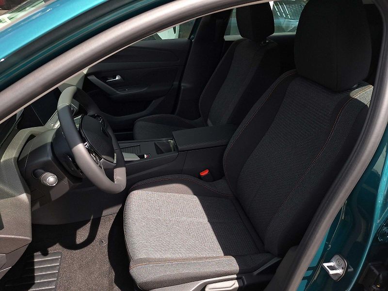 Peugeot 308 (2026) 308 STYLE Hybrid 145 e-DCS6 - fotka 12 z 18