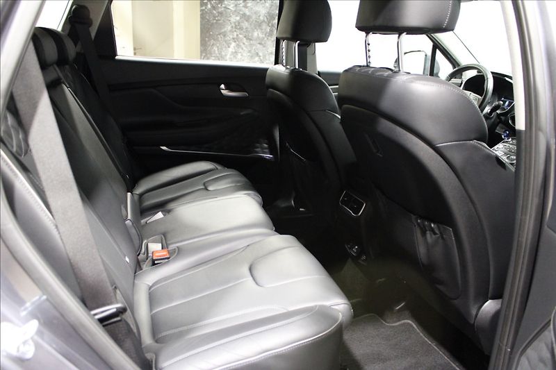 Hyundai Santa Fe 2,2 CRDi Smart 1.majitel CZ - fotka 12 z 35