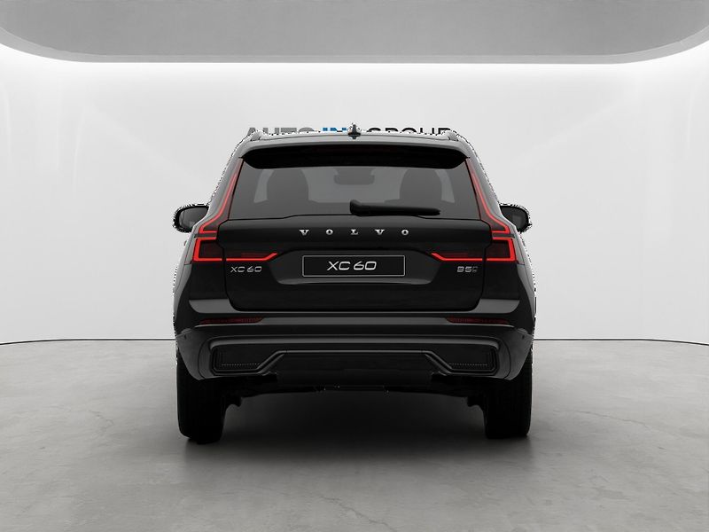 Volvo XC60 (2026) DARK B5 PLUS AWD,360° KAMERA - fotka 3 z 9