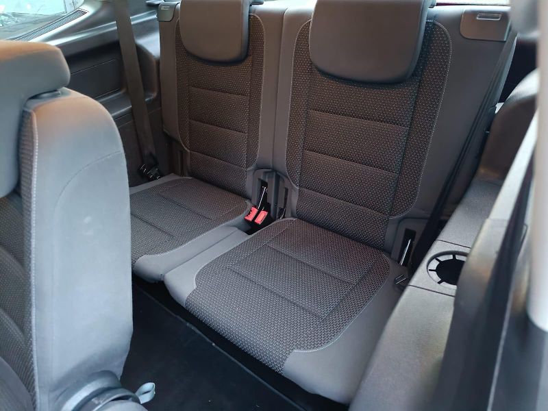 Volkswagen Touran 1.4 TSI/103kW, 7 MÍST, comfort - fotka 17 z 38