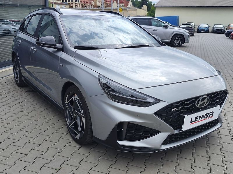 Hyundai i30 1.5  T-GDI/103kW N-Line DCT - fotka 3 z 35