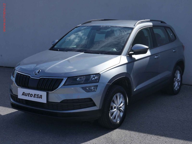 Škoda Karoq (2019) 1.0TSi, ČR, STK 7/28, LED - fotka 3 z 15