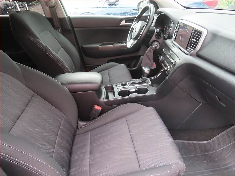 Kia Sportage (2021) 1.6 CRDi MHEV, Automat, Navi - fotka 9 z 22