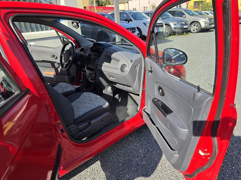 Chevrolet Spark 800 Klimatizace  - fotka 7 z 21