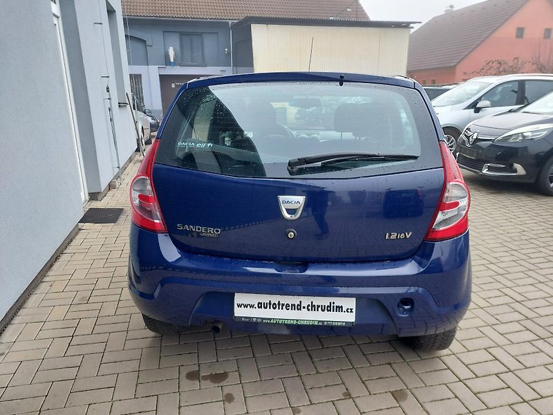 Dacia Sandero (2009) 1.2i-16v - fotka 7 z 25