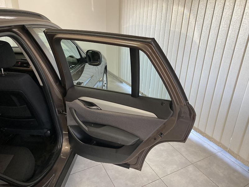 BMW X1 2.0D  XDRIVE REZERVACE  - fotka 14 z 23