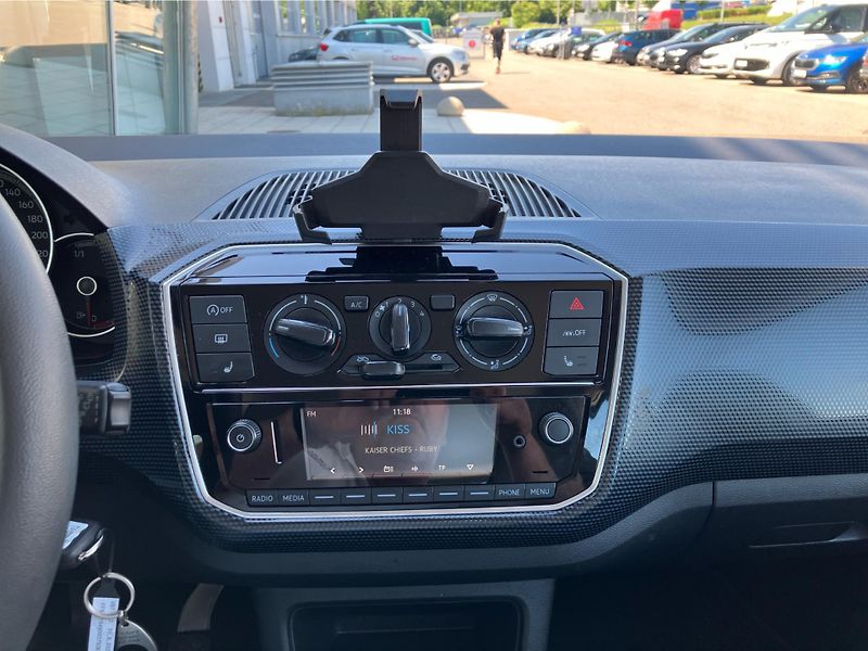 Volkswagen up! 1.0 MPI 48 kW KLIMA - fotka 16 z 30