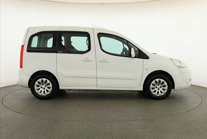 Citroën Berlingo (2010) 1.6 HDi, 5Míst, 1Maj, DPH - fotka 6 z 11