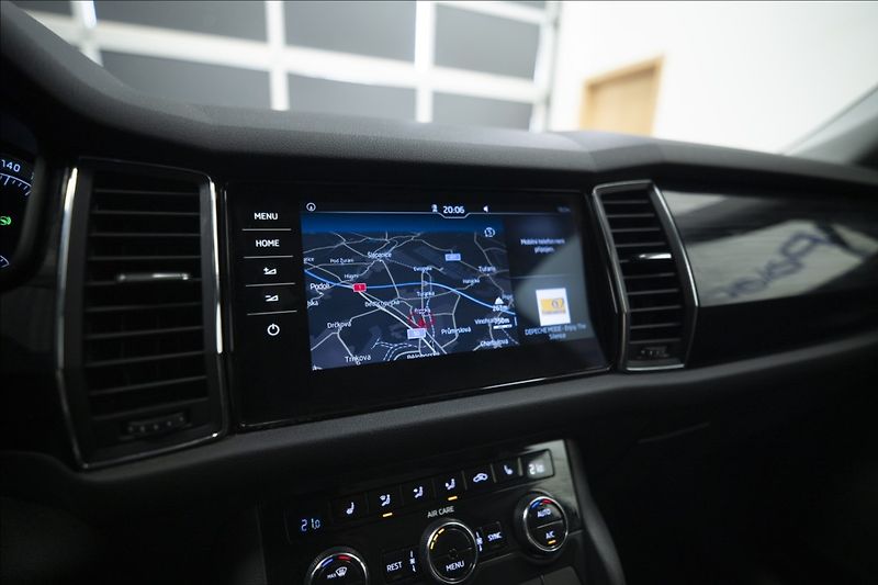 Škoda Kodiaq 2,0 TDI DSG 4x4 NAVI KŮŽE PANO - fotka 27 z 33