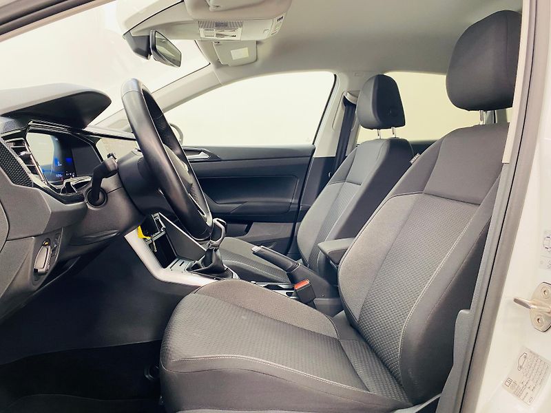 Volkswagen Taigo 1,0   1.0 TSI 70kW Life - fotka 5 z 25