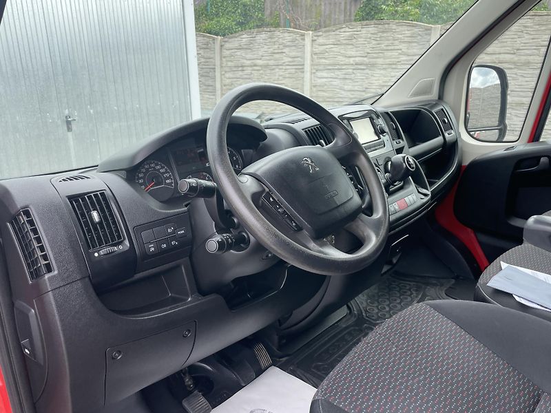 Peugeot Boxer 2.2HDi 120PS CZ DPH REZERVACE! - fotka 88 z 139