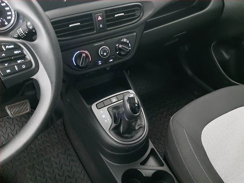 Hyundai i10 (2020) 1.0, Automat, Serv.kniha - fotka 17 z 17