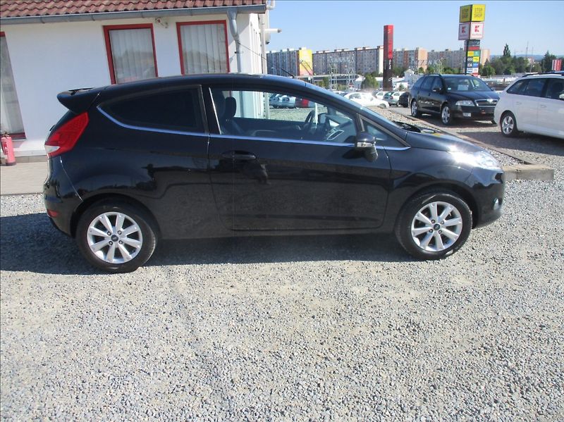 Ford Fiesta 1,2 i, aut.klima, serv.kniha, - fotka 5 z 28