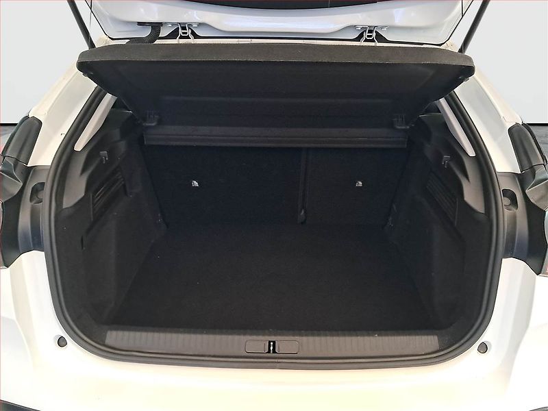 Citroën C4 (2022) 1.2 PureTech, Serv.kniha - fotka 13 z 16