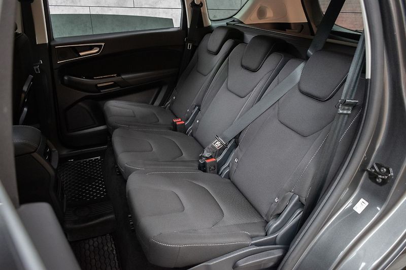 Ford S-MAX 2.5 HYBRID*TAŽNÉ*DPH*ČR 1.MAJ* - fotka 11 z 41