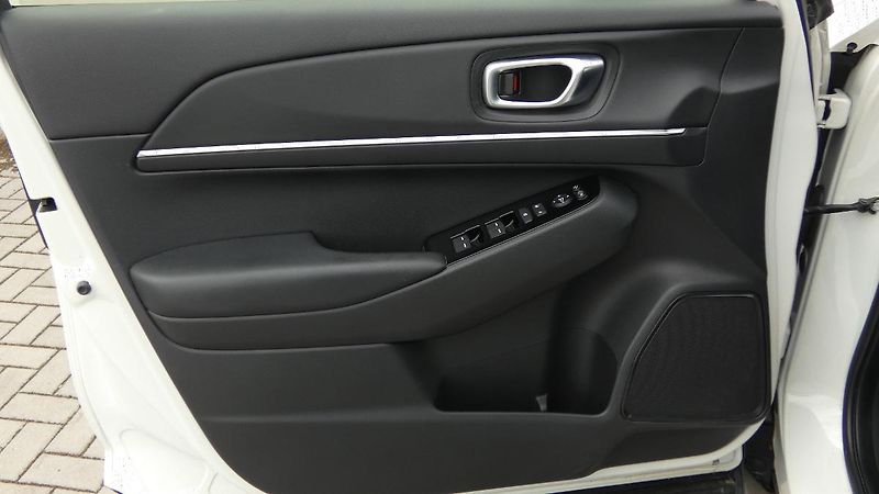 Honda HR-V 1.5 i-MMD Advance e-CVT - fotka 8 z 23