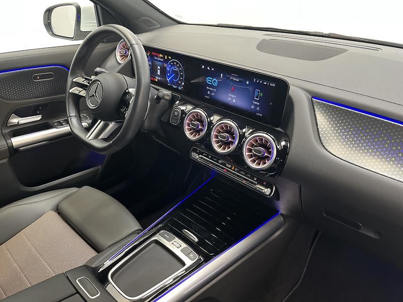 Mercedes-Benz EQA 250+ - fotka 19 z 22