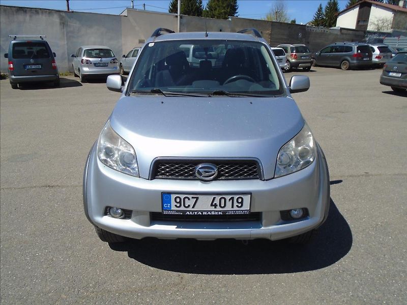 Daihatsu Terios 1,5 4X4 - fotka 7 z 22