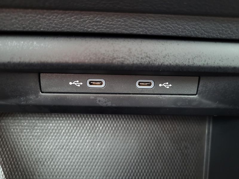 Volkswagen Golf Variant 2.0 TDi BMT 85kW LIFE - fotka 21 z 49