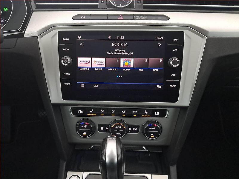 Volkswagen Passat (2019) 2.0 TDI, Automat, Kůže, Navi - fotka 10 z 17