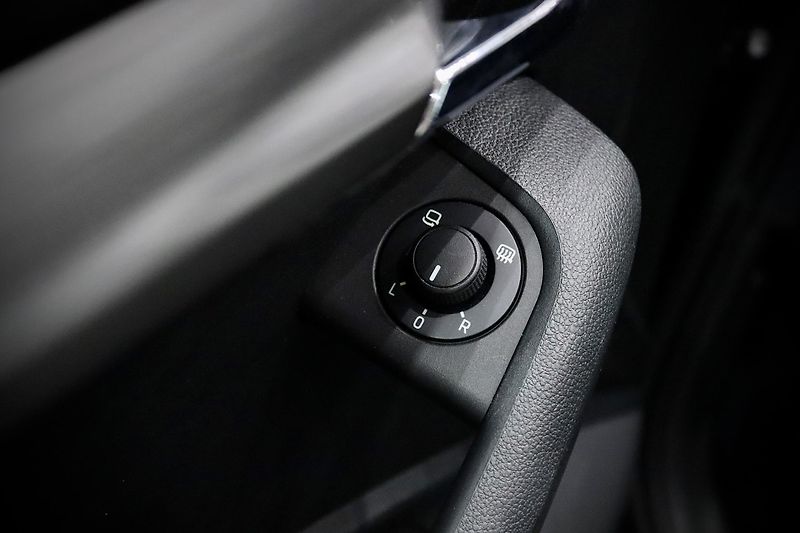 Škoda Octavia 3 FL Combi 1.5 TSI 110 kW - fotka 29 z 35