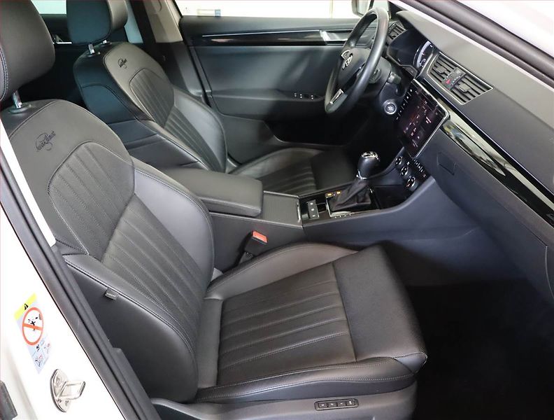 Škoda Superb (2018) 2.0 TDI, 4X4, Automat, Kůže - fotka 9 z 32