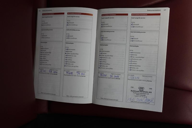 Audi S4 3.0 TFSI 333PS QUATTRO AUTOMAT - fotka 34 z 36
