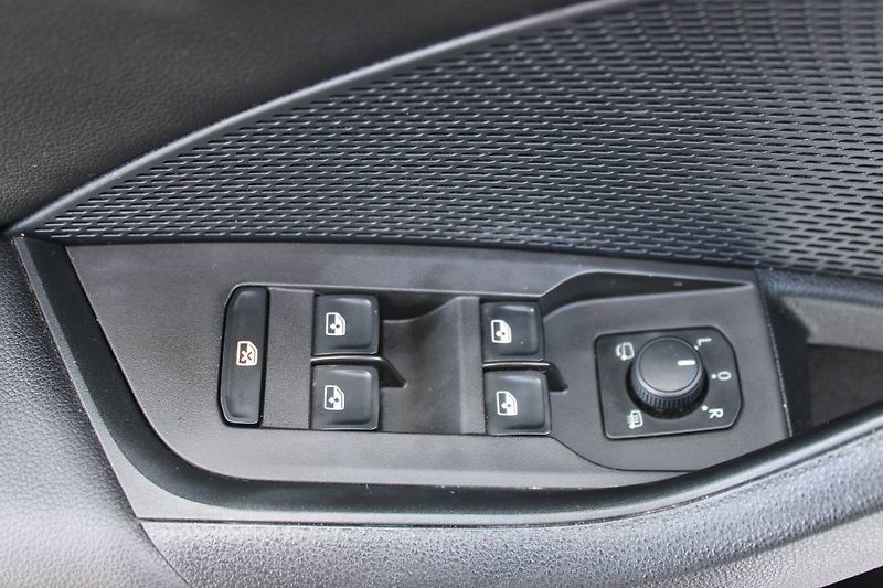 Škoda Octavia (2023) 2.0 TDI DSG Head Up TAŽNÉ kůže - fotka 28 z 35
