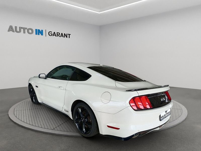 Ford Mustang (2017) GT 5.0 V8 - fotka 3 z 12