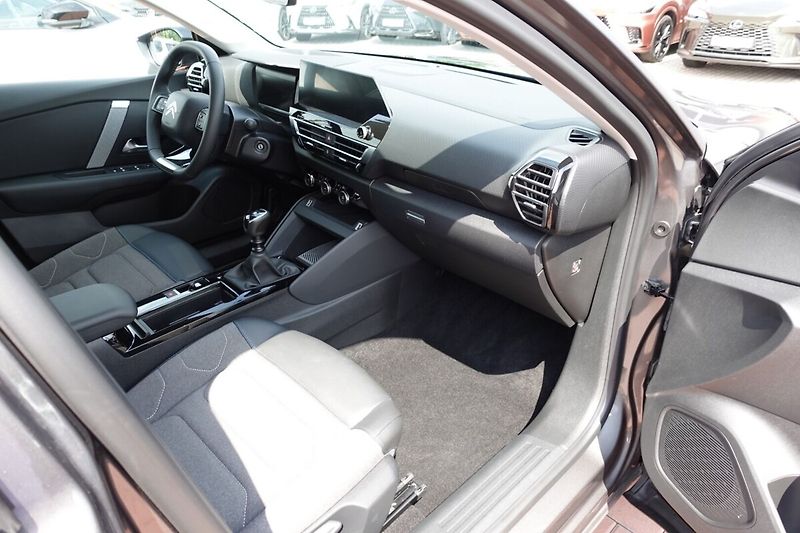 Citroën C4 1.2 Puretech 130 S&S MAN6 Feel - fotka 11 z 29