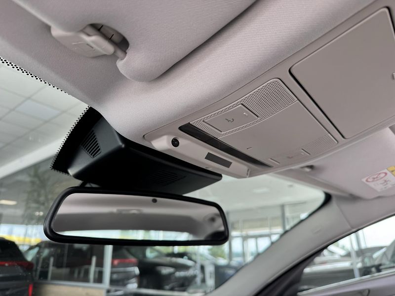 Jaguar XF 20d Prestige*Kamera*Meridian - fotka 19 z 35
