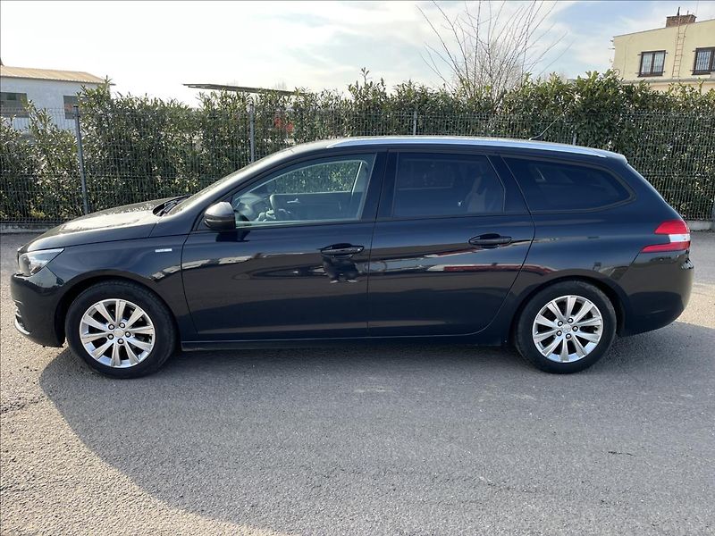 Peugeot 308 1,5 HDi STYLE KLIMA TAŽNÉ ALU - fotka 4 z 40