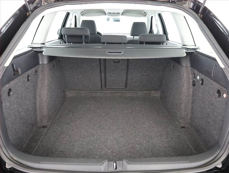 Škoda Octavia (2009) 1.4 TSI, Serv.kniha, Tempomat - fotka 12 z 13
