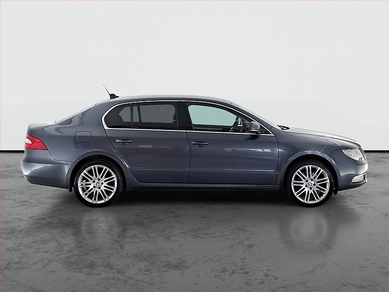 Škoda Superb (2009) 2.0 TDI, Navi, Tempomat - fotka 6 z 20