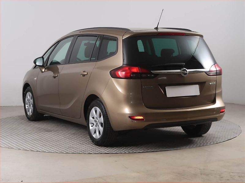 Opel Zafira (2013) 1.4 Turbo, 7 míst, Serv.kniha - fotka 4 z 16