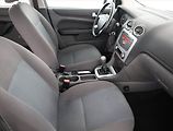 Ford Focus (2007) 1.6 16V, nová STK, Tažné - náhled 7