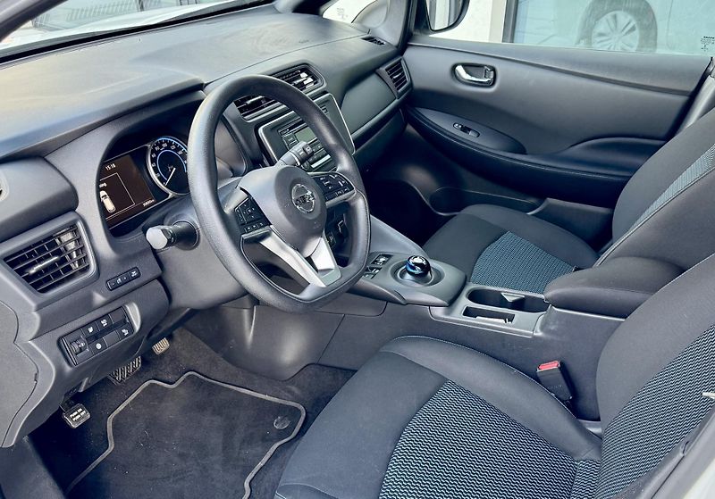 Nissan Leaf (2022) ELEKTRIC VISIA 1 MAJITEL - fotka 26 z 34
