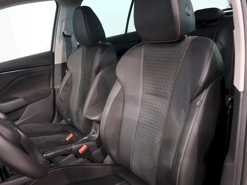 Škoda Kamiq (2025) TOP SELECTION 1.0TSI 85KW - fotka 15 z 41