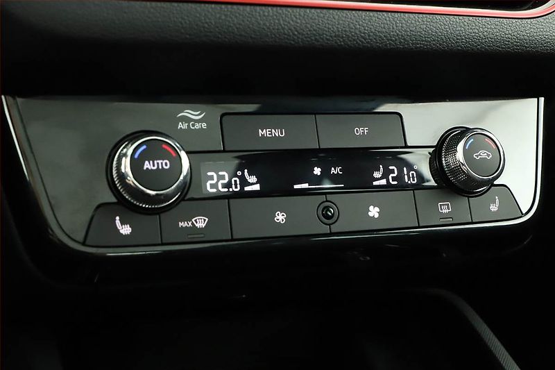Škoda Kamiq (2026) 1.5 TSI, MONTE CARLO, AUTOMAT - fotka 15 z 20