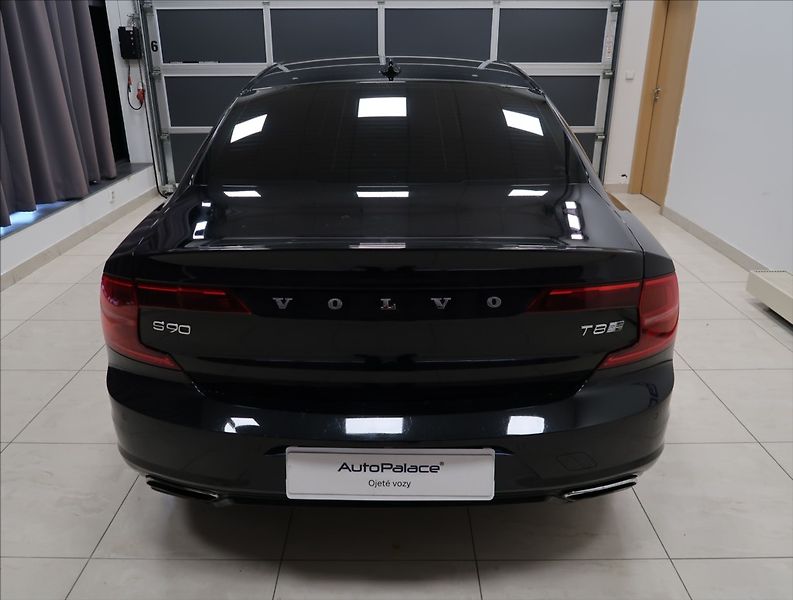 Volvo S90 2,0 T8 TWINENGINE AWD R-DESIGN - fotka 6 z 52