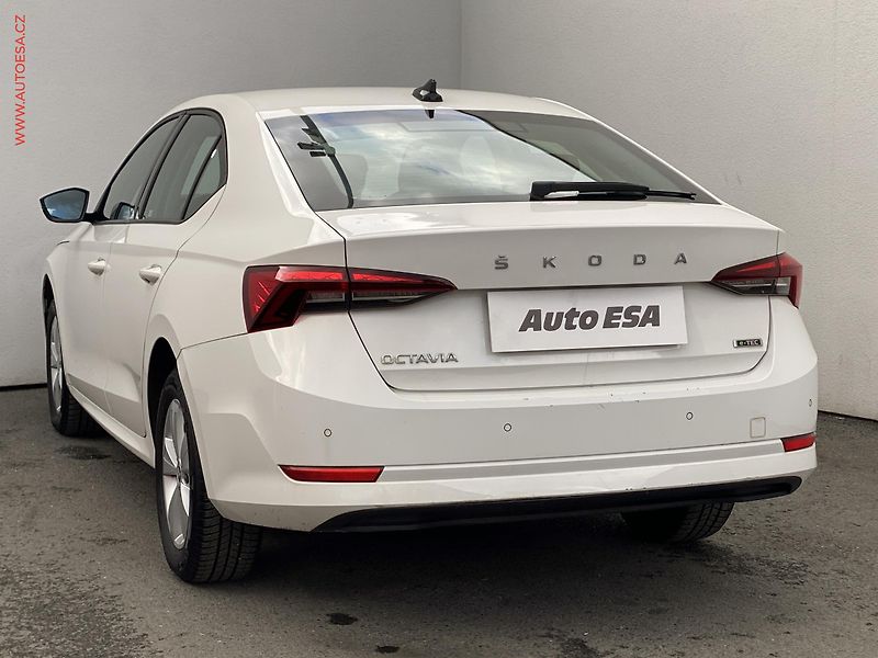 Škoda Octavia (2021) 1.5TSi e-TEC, 1.maj,ČR - fotka 6 z 17