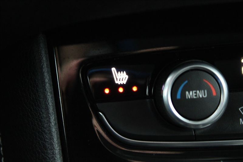 Opel Grandland X 1,2 T  ČR,1.MAJITEL,ENJOY - fotka 15 z 40