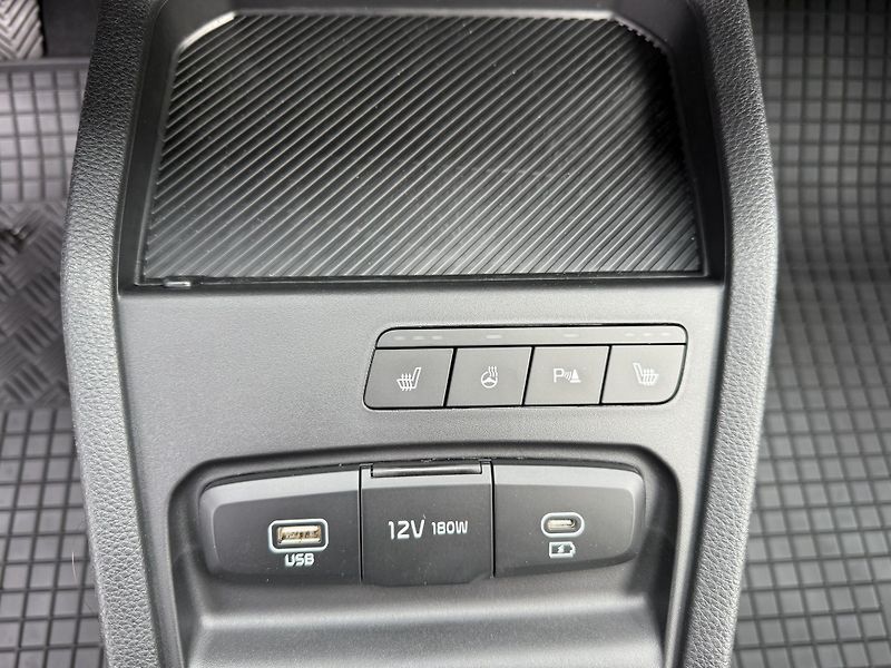 Kia Stonic (2026) SPIN 1.0 T-GDI 74 KW - fotka 10 z 13