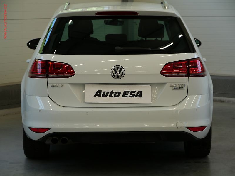 Volkswagen Golf (2016) 2.0 TDi, ČR, DSG, LED, navi - fotka 5 z 21