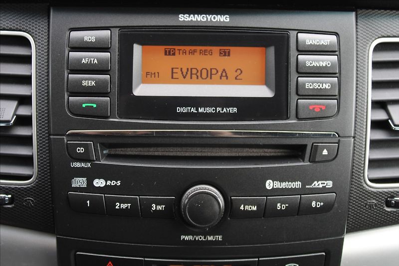 SsangYong Korando 2,0 D20T  AUTOMAT,4x4,TAŽNÉ - fotka 11 z 27